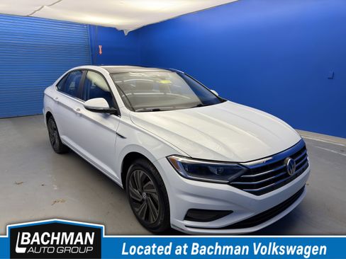 Used 2019 Volkswagen Jetta SEL Premium image 1