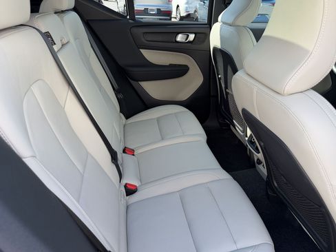 Used 2026 Volvo XC40 B5 Plus w/ Protection Package Premier AWD/4WD image 29