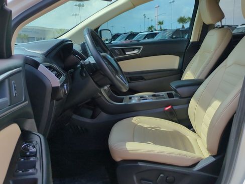 Used 2022 Ford Edge SEL w/ Convenience Package AWD/4WD image 16