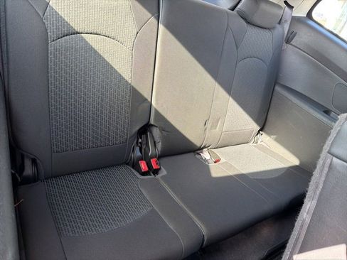 Used 2012 Chevrolet Traverse LT image 9
