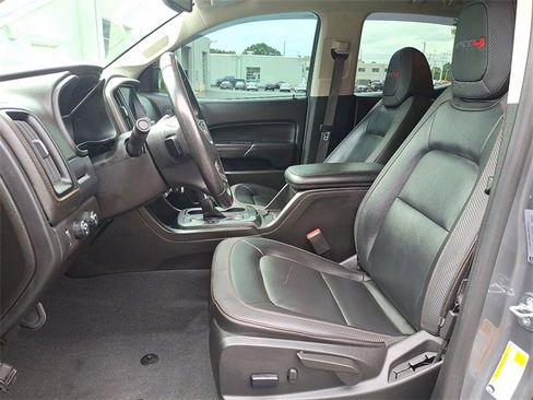 Used 2022 GMC Canyon AT4 w/ Trailering Package image 16