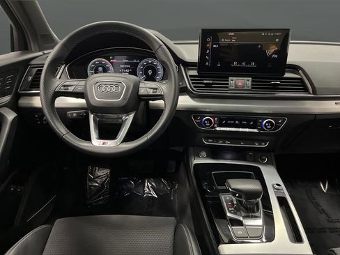 Used 2023 Audi Q5 e Premium Plus w/ Premium Plus Package image 5