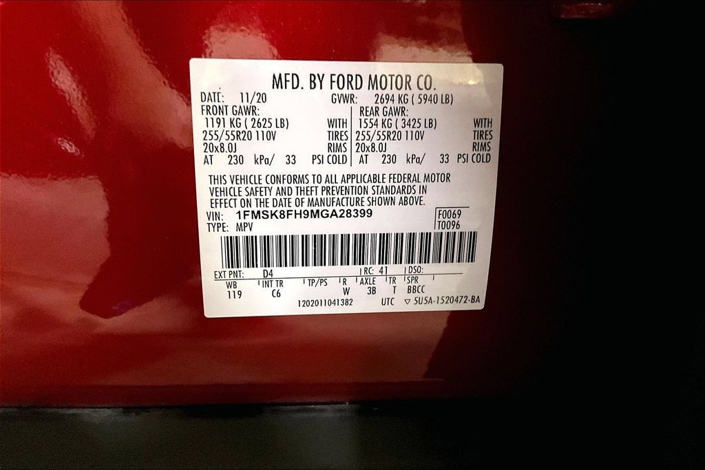 Certified 2021 Ford Explorer Limited w/ Equipment Group 301A AWD/4WD image 36