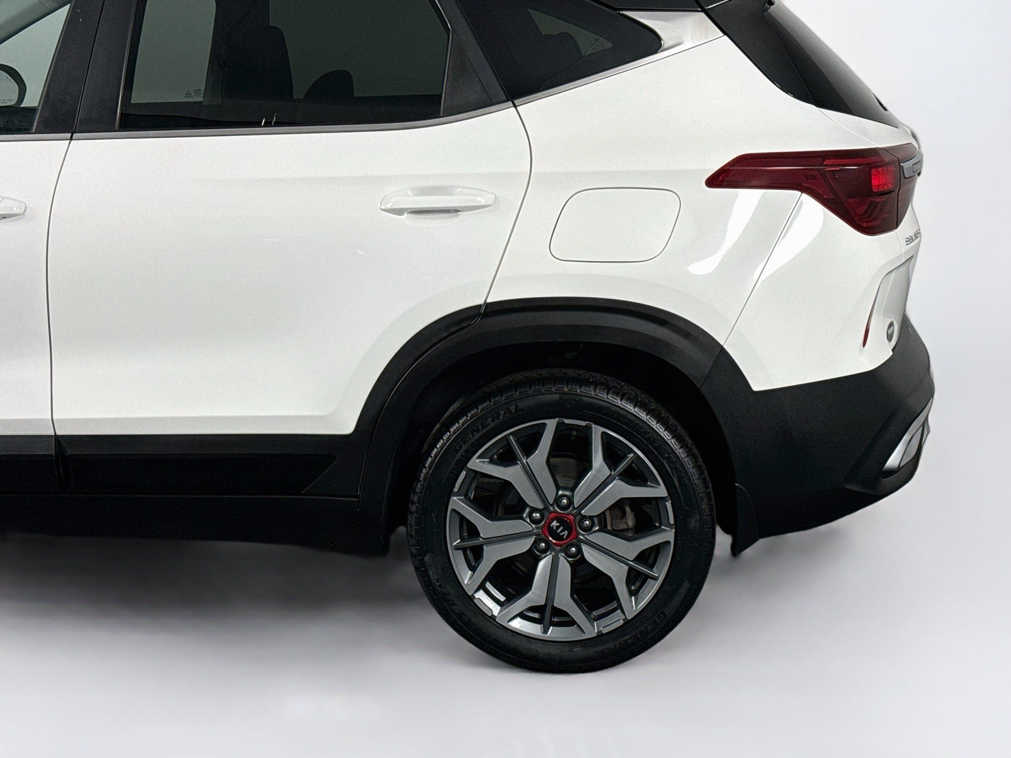 Used 2021 Kia Seltos S AWD/4WD image 43