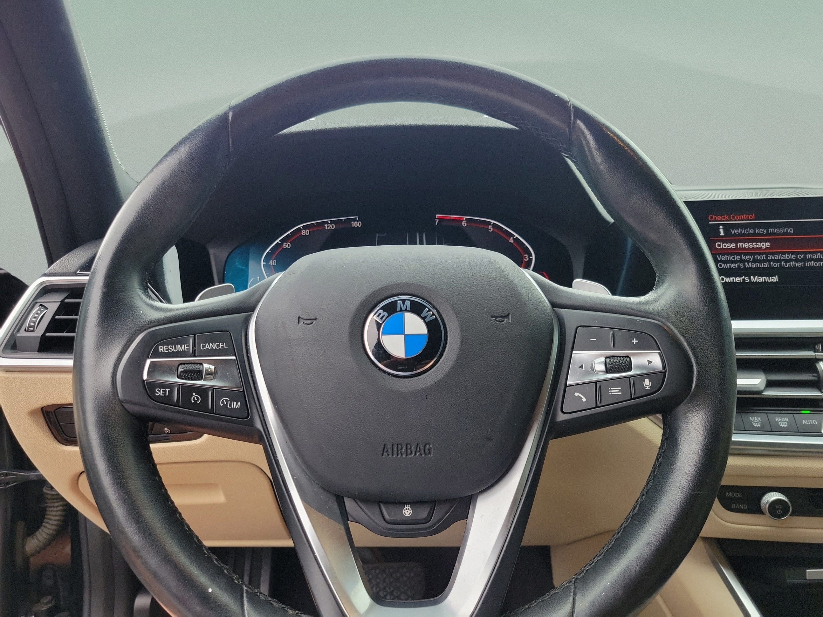 Used 2021 BMW 330i xDrive Sedan AWD/4WD image 9