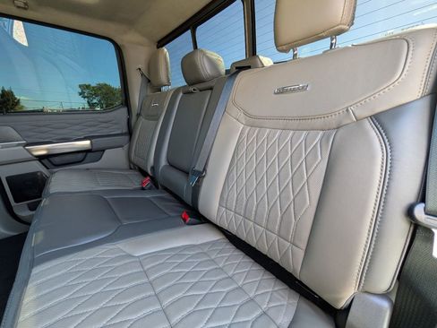 Certified 2025 Ford F250 Platinum w/ Platinum Plus Package image 14