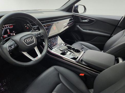 Used 2025 Audi Q8 Premium Plus AWD/4WD image 16