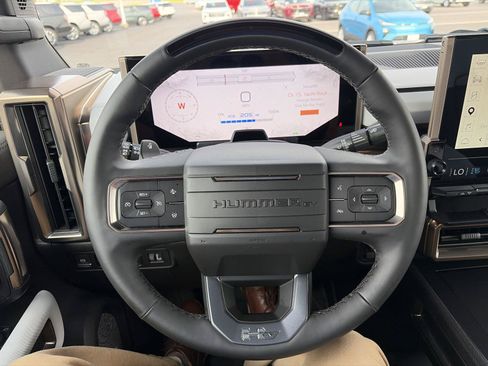 Used 2025 GMC Hummer EV 3X AWD/4WD image 25