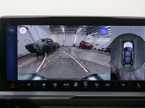 Used 2025 Ford Bronco Sport Badlands image 25