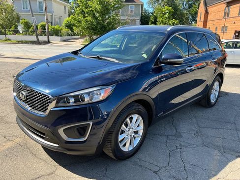 Used 2018 Kia Sorento AWD image 7