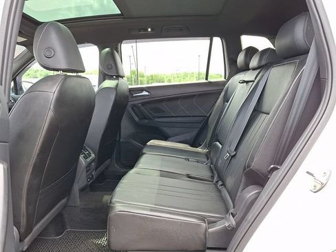 Used 2024 Volkswagen Tiguan SE R-Line AWD/4WD image 13