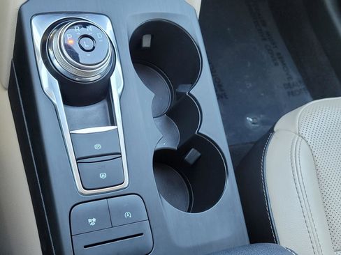 Used 2020 Ford Escape SEL image 14