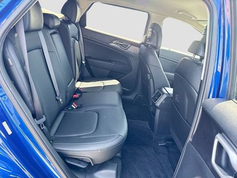 Used 2024 Kia Sportage EX FWD image 27