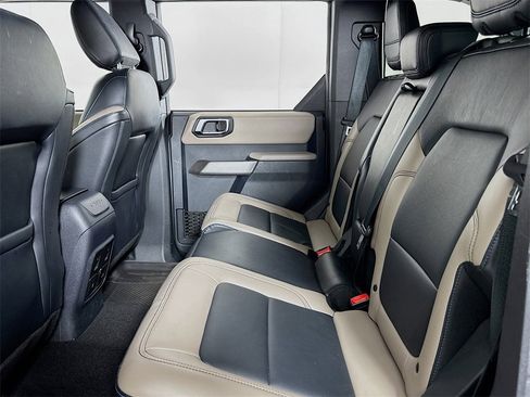 Used 2021 Ford Bronco Wildtrak image 13