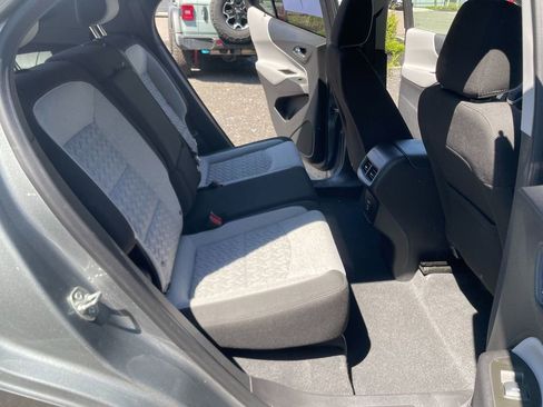 Used 2023 Chevrolet Equinox LT FWD image 25