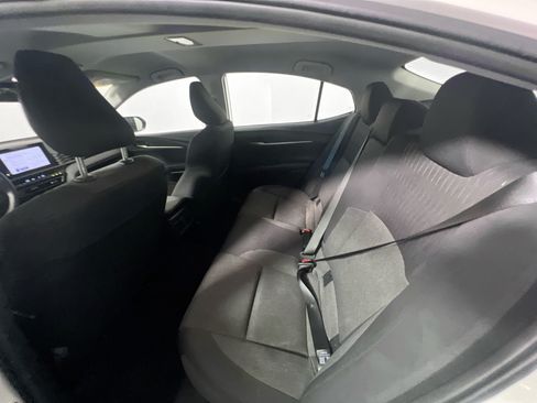 Used 2025 Toyota Camry LE FWD image 28