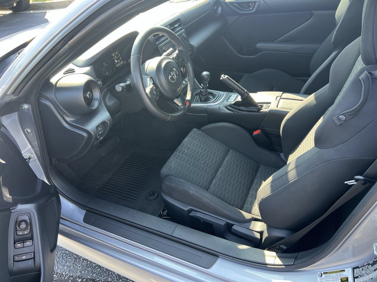 Used 2023 Toyota GR86 RWD image 16