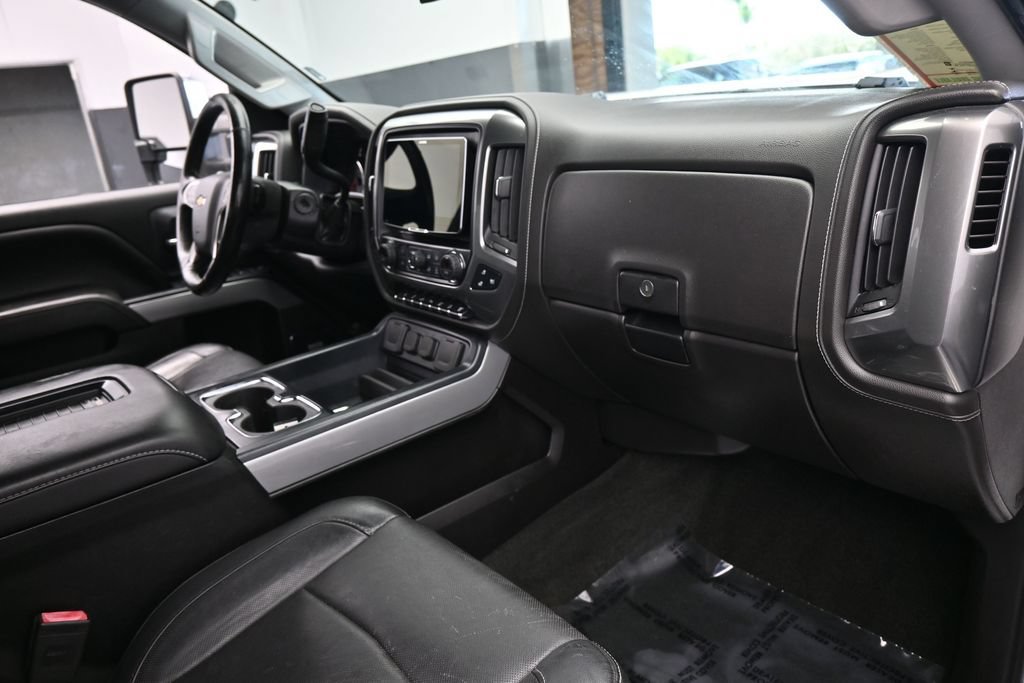 Used 2018 Chevrolet Silverado 2500 LTZ w/ Duramax Plus Package AWD/4WD image 53