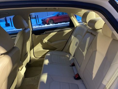 Used 2015 Volkswagen Passat 1.8T Limited Edition image 25