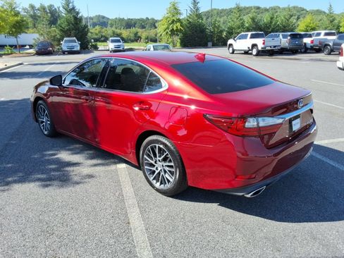 Used 2016 Lexus ES 350 w/ Luxury Package w/Wood Trim FWD image 7