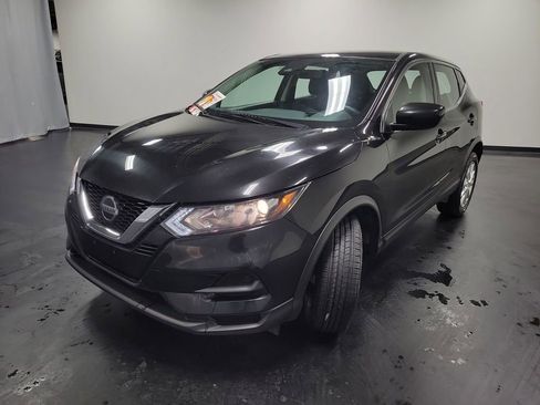 Used 2021 Nissan Rogue Sport S image 4