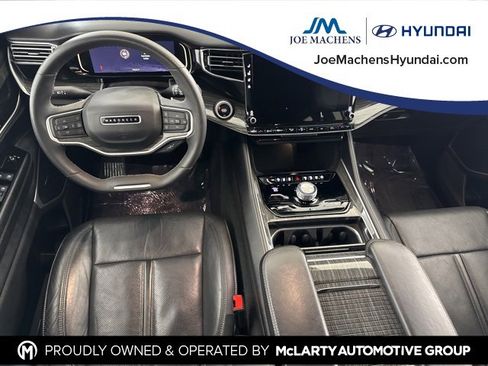 Used 2022 Jeep Wagoneer Series III w/ Convenience Group I image 24