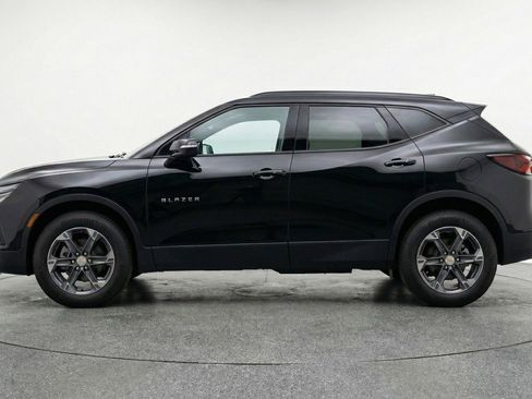 Used 2025 Chevrolet Blazer LT image 5