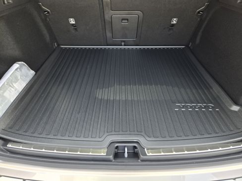 Used 2026 Volvo XC60 B5 Plus w/ Protection Package Premier AWD/4WD image 26