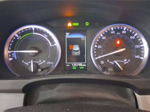 Used 2017 Toyota Highlander Limited image 32