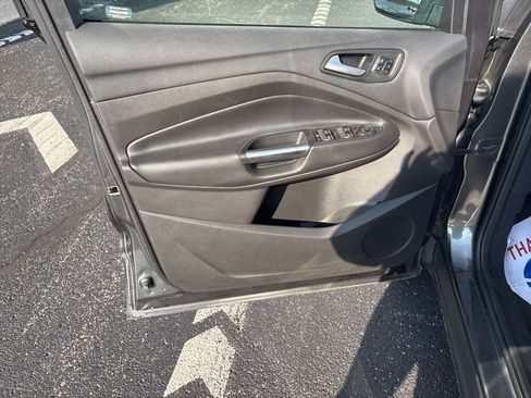 Used 2018 Ford Escape Titanium w/ Ford Safe & Smart Package image 26