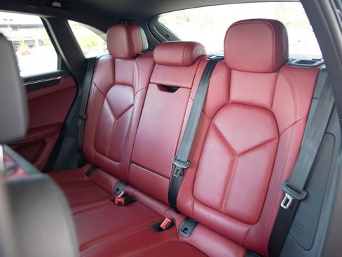 Certified 2023 Porsche Macan GTS AWD/4WD image 18