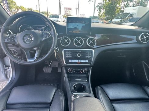 Used 2018 Mercedes-Benz CLA 250 4MATIC w/ Premium Package image 12