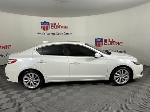 Used 2018 Acura ILX FWD image 2