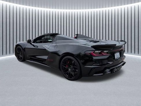 Used 2024 Chevrolet Corvette Z06 RWD image 11