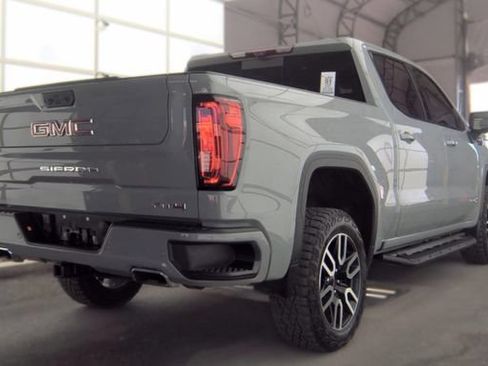 Used 2025 GMC Sierra 1500 AT4 w/ AT4 Premium Package AWD/4WD image 6