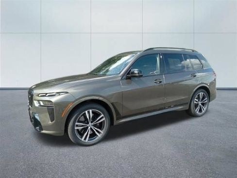 Used 2024 BMW X7 M60i w/ Climate Comfort Package AWD/4WD image 1