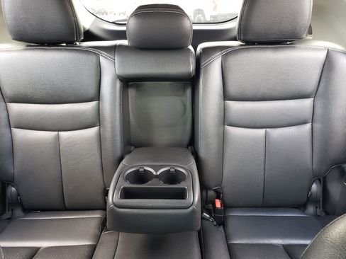 Used 2016 Nissan Murano SV image 28