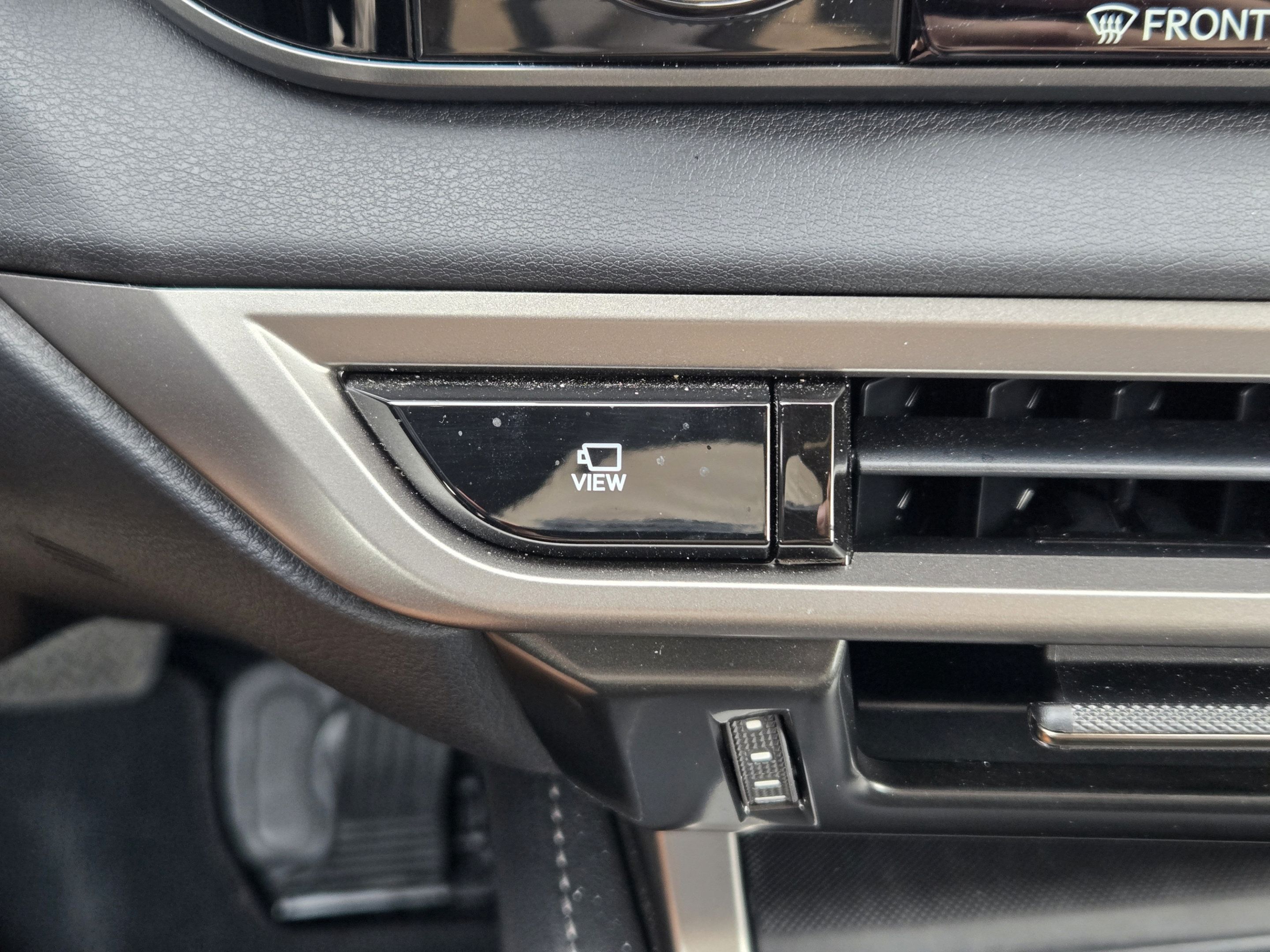 Used 2025 Lexus RX 350 Premium w/ Accessory Package (Z1) FWD image 16