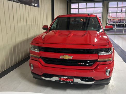 Used 2018 Chevrolet Silverado 1500 LT w/ All Star Edition image 7