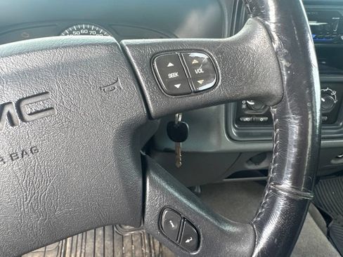 Used 2006 GMC Sierra 1500 SLE w/ Light Duty Power Package AWD/4WD image 14