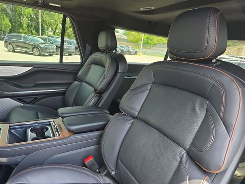 New 2025 Lincoln Navigator L Black Label image 16