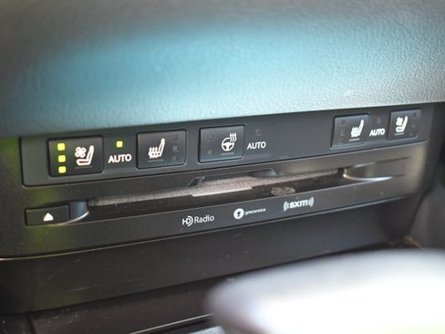 Used 2019 Lexus ES 300h w/ Premium Package FWD image 20