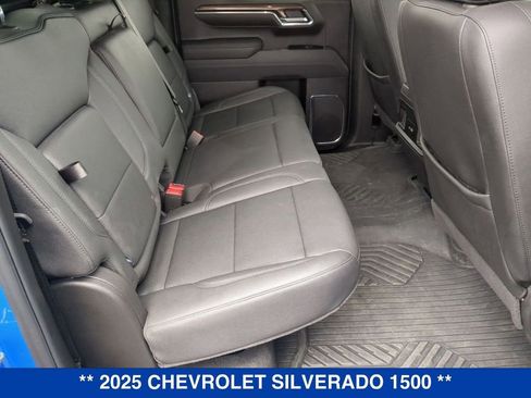 Used 2025 Chevrolet Silverado 1500 LT Trail Boss w/ LT Trail Boss Premium Package AWD/4WD image 21