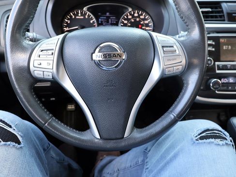 Used 2017 Nissan Altima 2.5 SV image 48