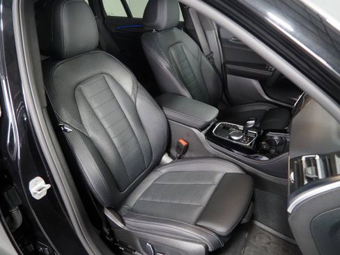 Used 2024 BMW X4 M40i AWD/4WD image 2