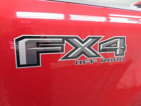 Used 2022 Ford F350 Lariat image 46