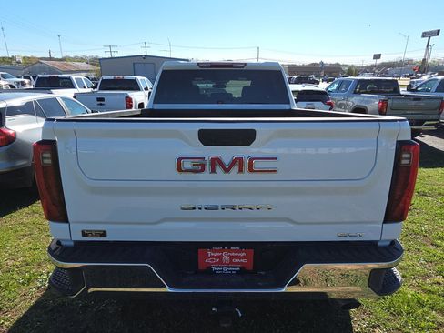 Used 2025 GMC Sierra 3500 SLT w/ SLT Convenience Package image 5