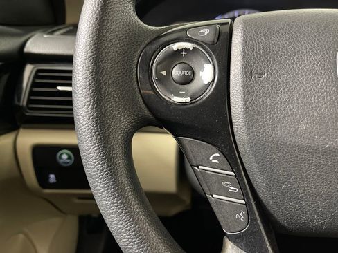 Used 2016 Honda Accord LX image 28