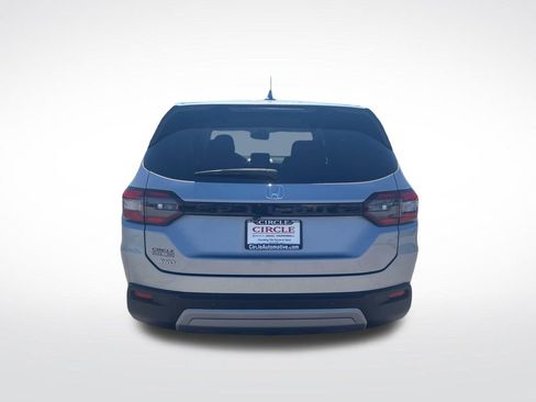 Used 2024 Honda Pilot EX-L image 4