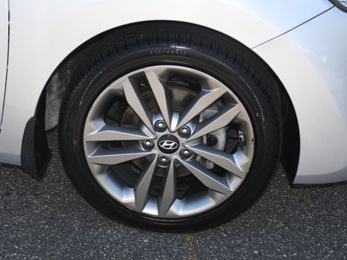 Used 2016 Hyundai Elantra GT w/ Option Group 02 FWD image 21